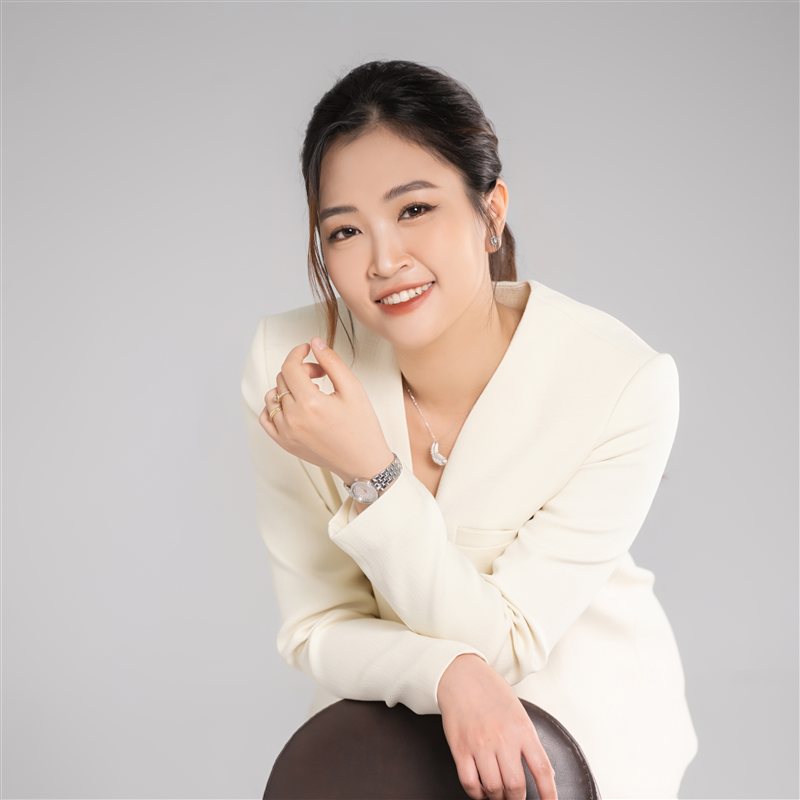 ĐẶNG THÚY QUỲNH